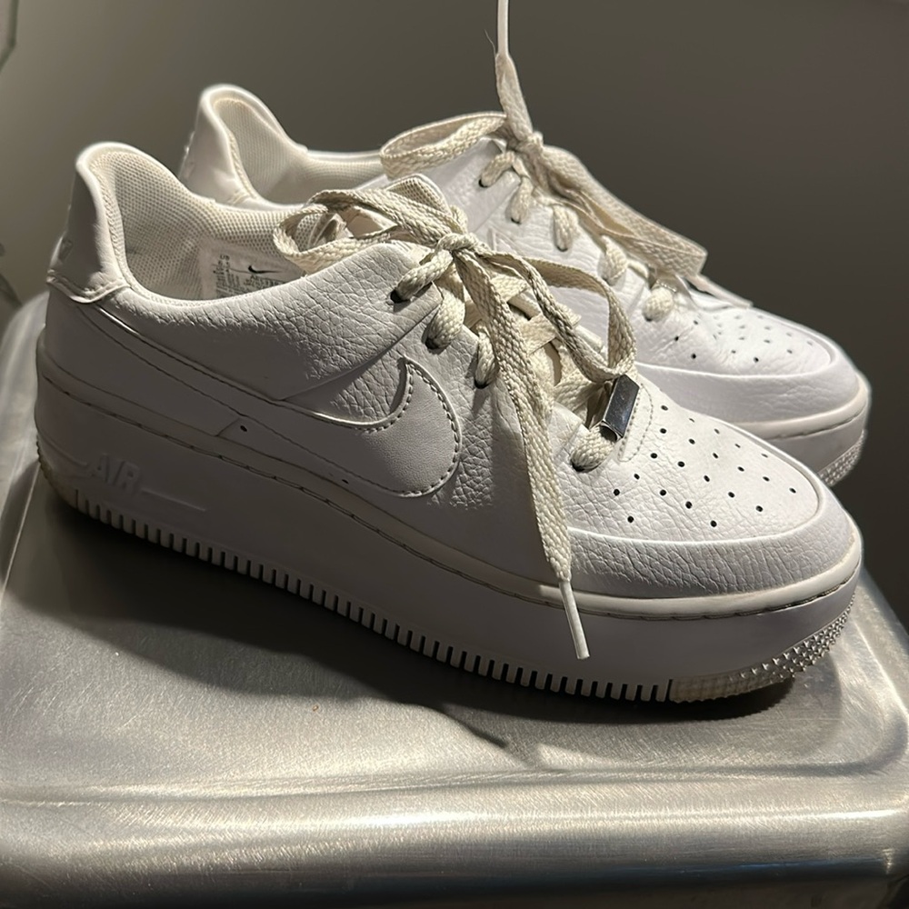 Nike Air Force 1 Sage Low Triple White